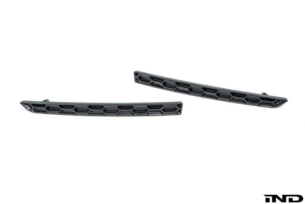 Acexxon Bmw F8x M3 / M4 Rear Reflector Insert Set - Honeycomb Matte Black 1