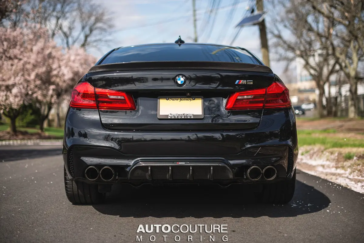 Akrapovic 18+ Bmw M5 (F90) Rear Carbon Fiber Diffuser - High Gloss W/ Red/White Akrapovic Logo 1