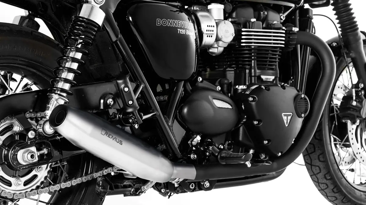 Triumph Bonneville T120 Black Custom Tapered Silencer Left Ø 84 Mm, Stainless Steel Chrome 1