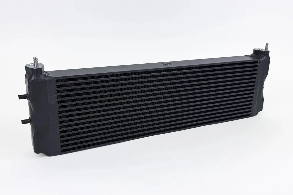 Csf Bmw F90 M5 (S63) / G90 M5 (S68) High-Performance Engine Oil Cooler 1