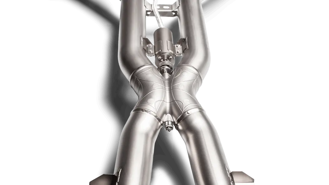Akrapovic 2017+ Mercedes-Amg Gt Roadster Evolution Line Cat Back (Titanium) W/Carbon Fiber Tips 1