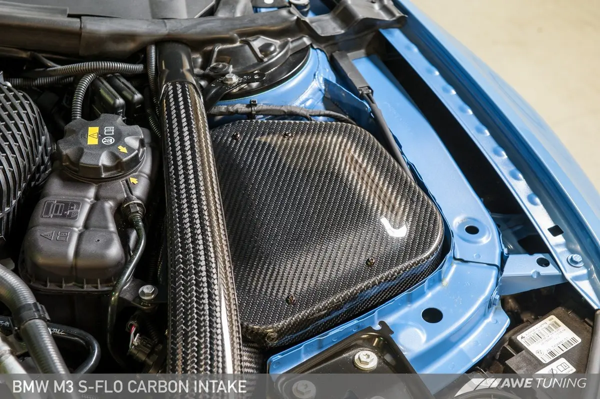 Awe Tuning Bmw F8x M3/M4 S-Flo Carbon Intake 1