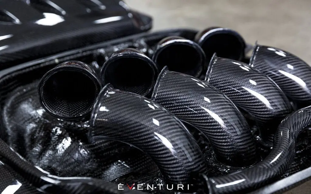 Eventuri Bmw E90/E92/E93 M3 (S65) Carbon Inlet Plenum 1