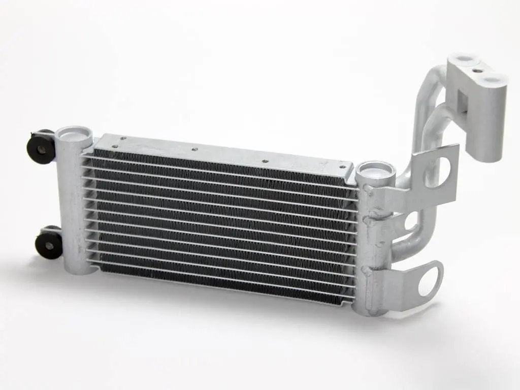 Csf 08-13 Bmw M3 (E9x) Dct Oil Cooler 1