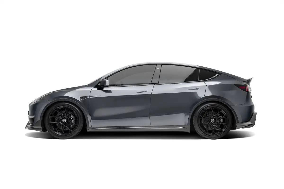 Adro Tesla Model Y Premium Prepreg Carbon Fiber Side Skirts 1