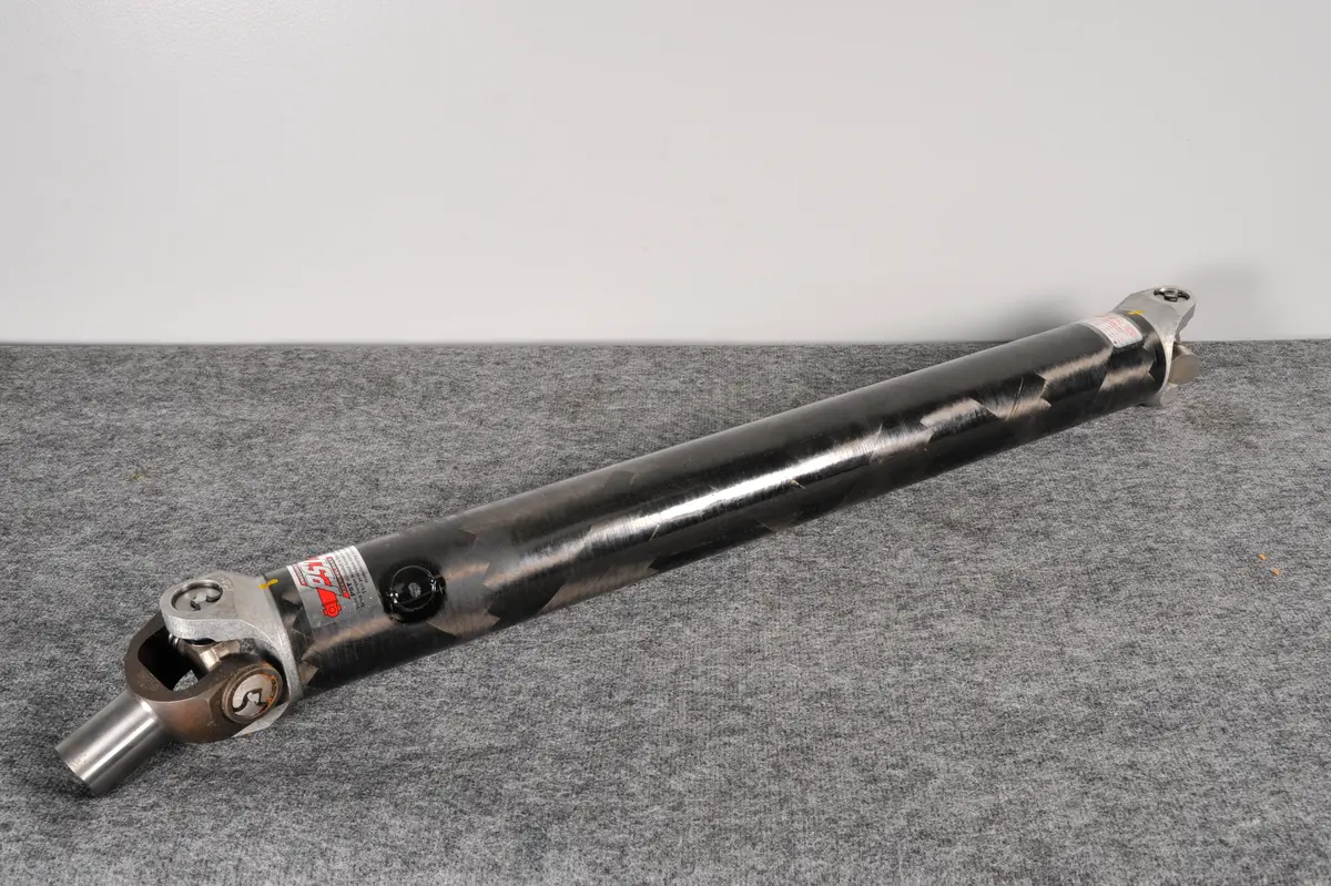 Pst Carbon Driveshaft 1350 37.5" With Yoke 1