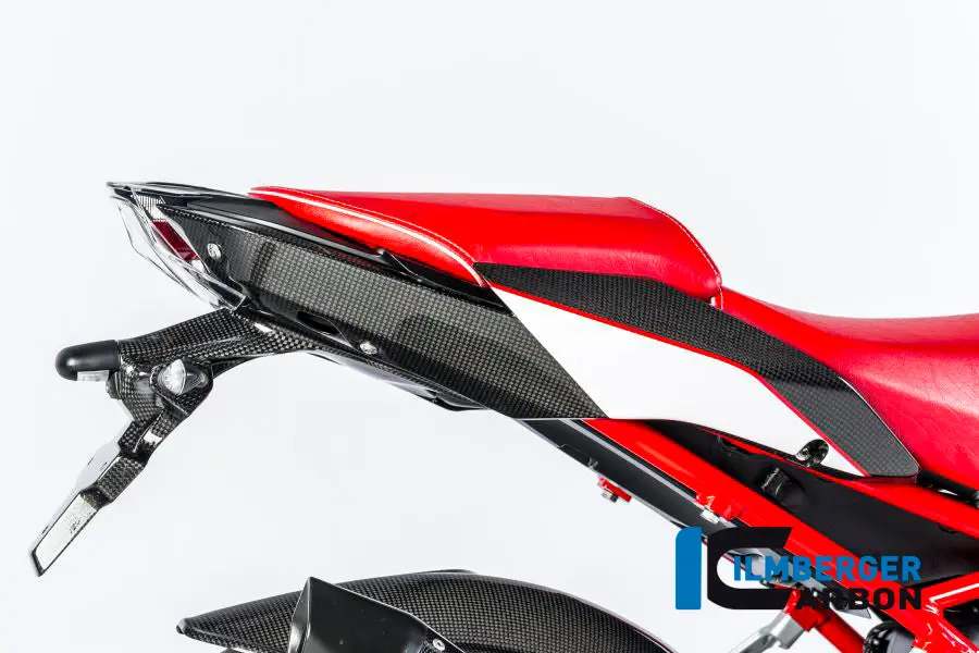 Side Cover At Seat Right Carbon 1