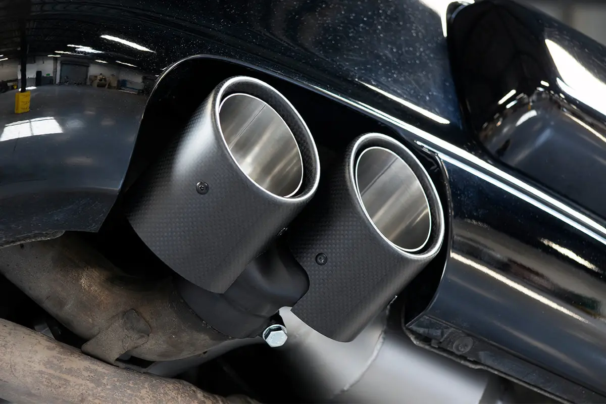 Soul 09-11 Porsche 997.2 Carrera Bolt On Exhaust Tips - Dual Wall Carbon Fiber 1