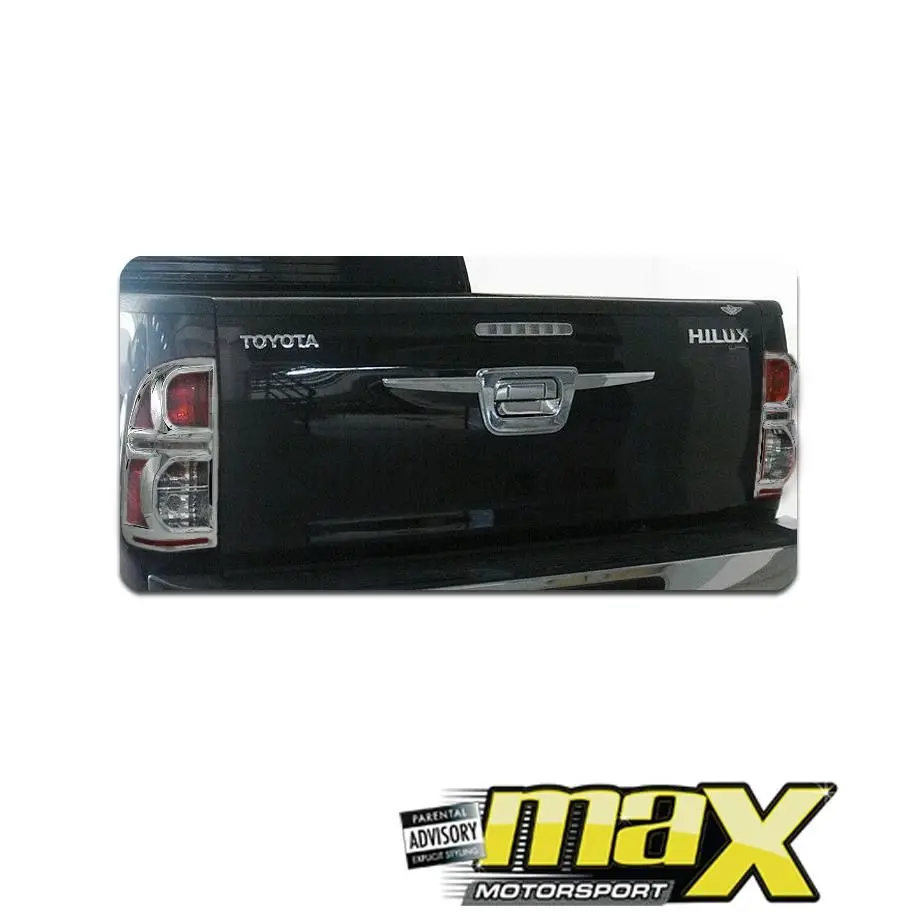 Toyota Hilux (13-15) Chrome Tail Lamp Surrounds 2