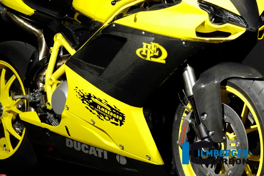 Right Fairing Side Panel Carbon 1