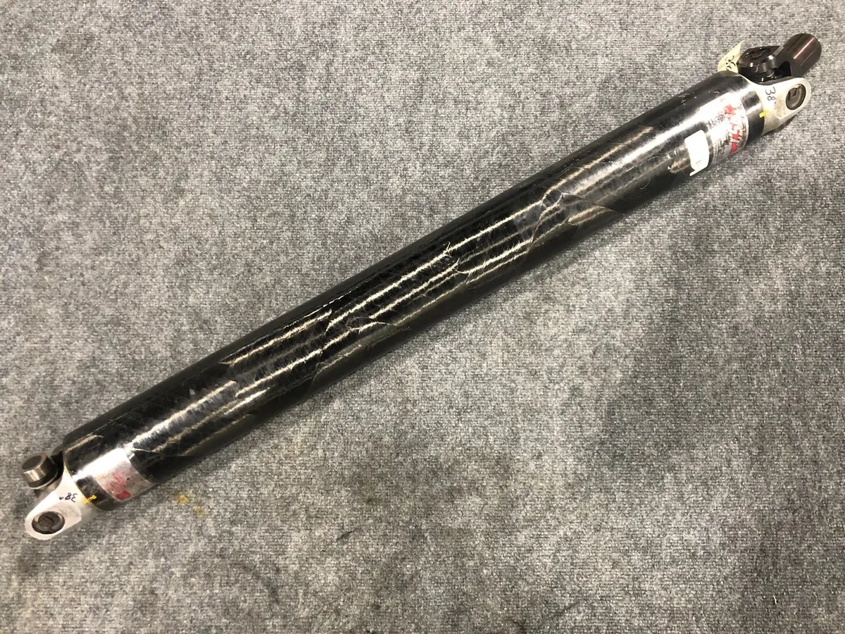 Pst Carbon Driveshaft 1350 38" With Yoke 1