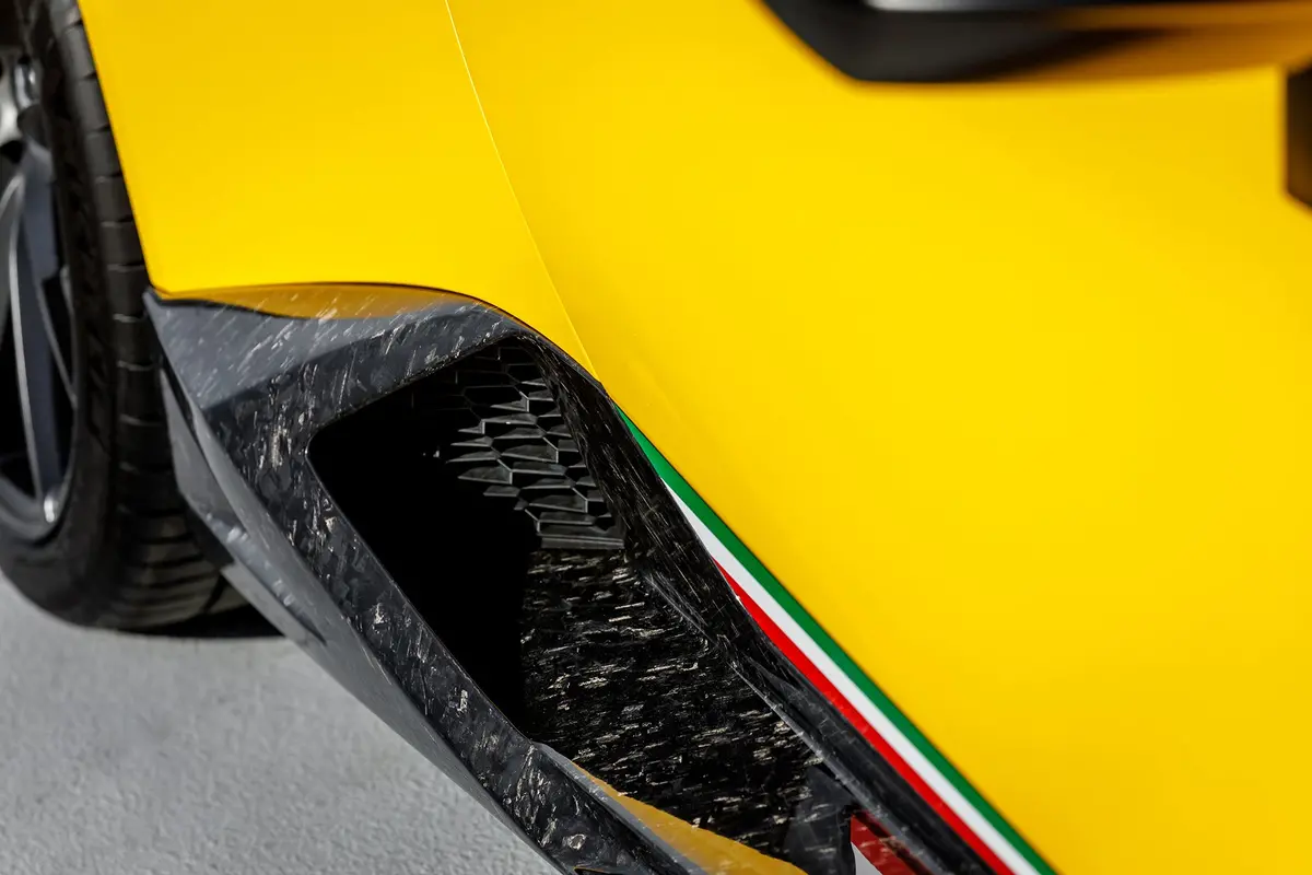 Vorsteiner Lamborghini Huracan Vicenzo Edizione Aero Side Blades Carbon Matrix Pp Glossy 1