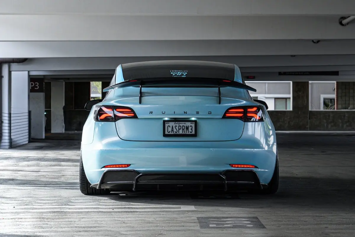Adro Tesla Model 3 At-S Swan Neck Wing 1