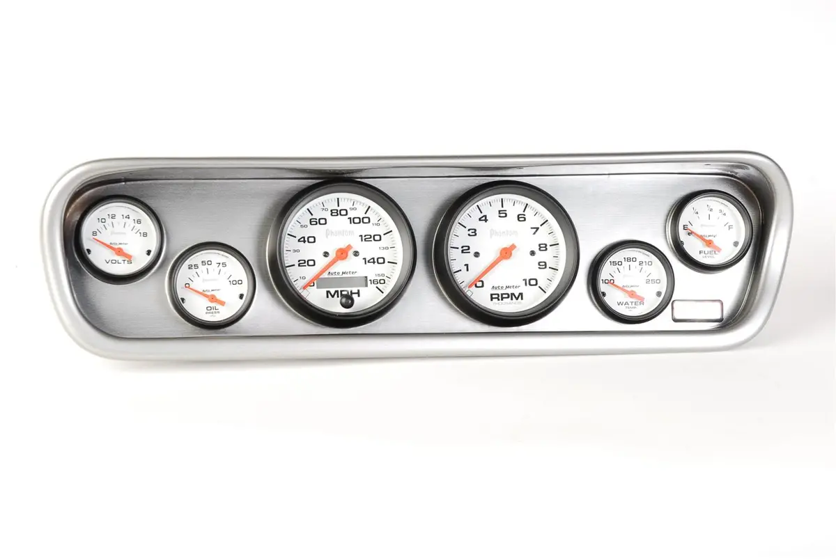 Classic Thunder Road Dashboard With Integrated Autometer Gauges – Custom Instrument Panel 1